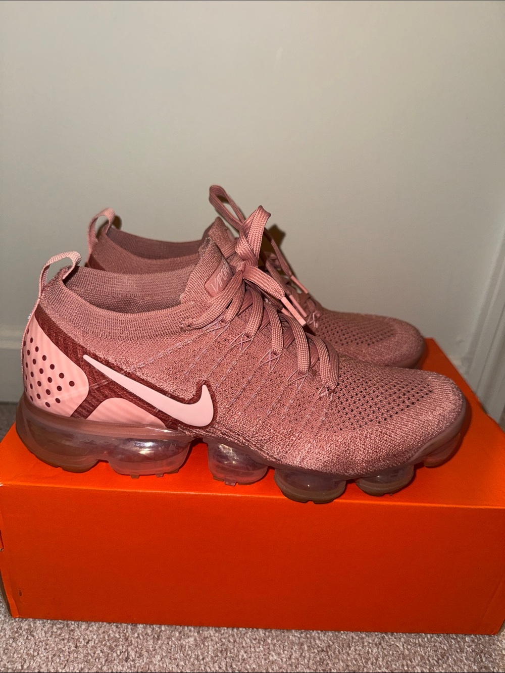100% Authentic Nike Vapormax in Rust Pink - Picture 4 of 7